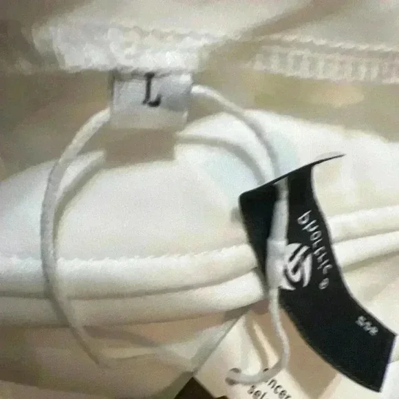 Phortric White Off the Shoulder Dress NWT Size L - Picture 10 of 13